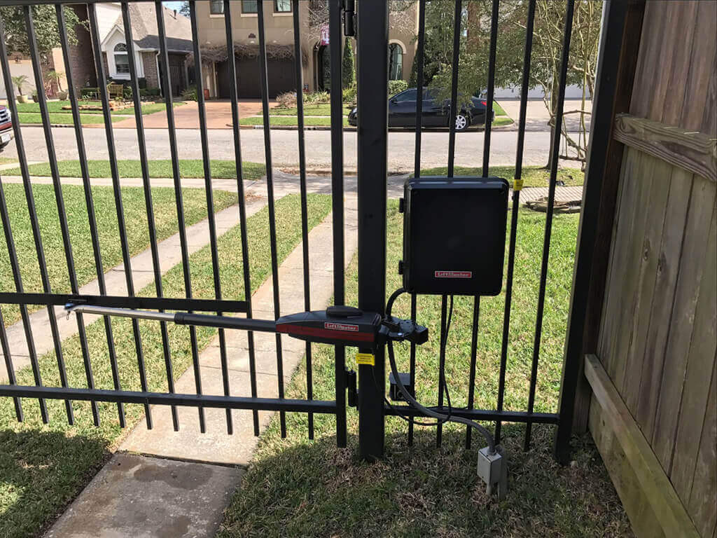 liftmaster swing driveway gate opener