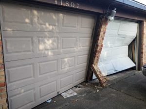 garage door center column removal - before